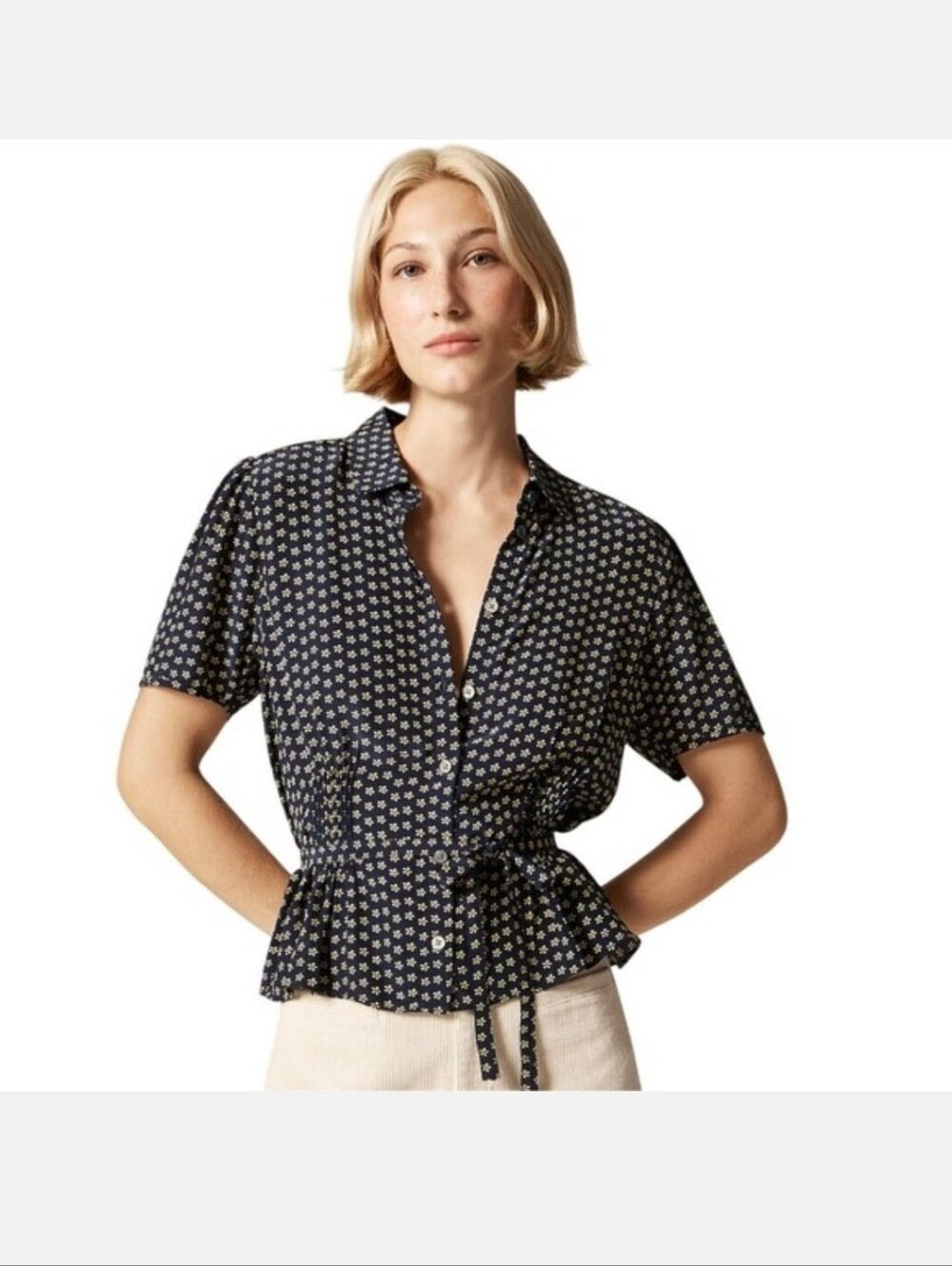 J.Crew Button-up tie-waist shirt in floral print in navy Sz 10 Cn487